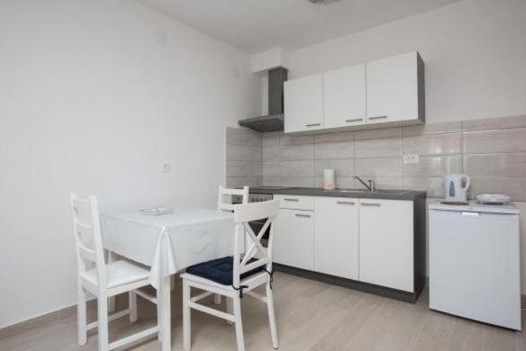 Apartmani Ve-Ro 1 Abbázia Kültér fotó